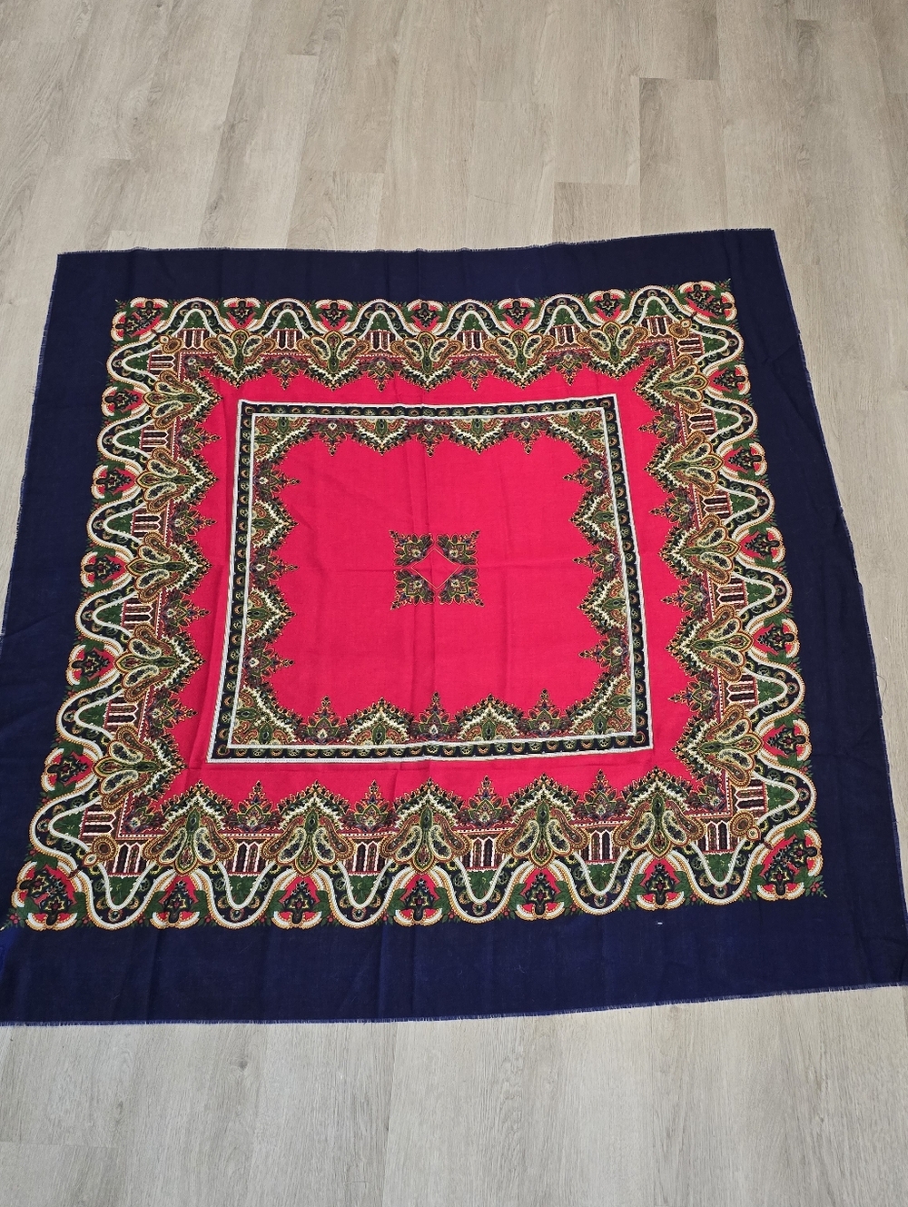 Vintage Challis by Berkshire 47"X47" Floral Scarf Wrap 100% Acrylic Japan